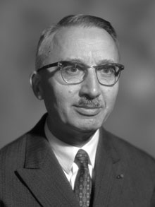 Read more about the article आंरी कॅर्ताँ (Henri Cartan)