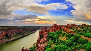 Read more about the article कॅन्यन (Canyon or Canon)